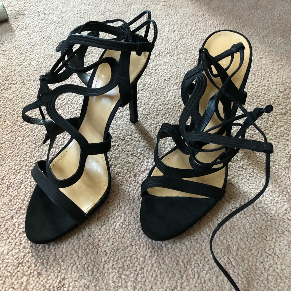 9.5 black never worn heels
